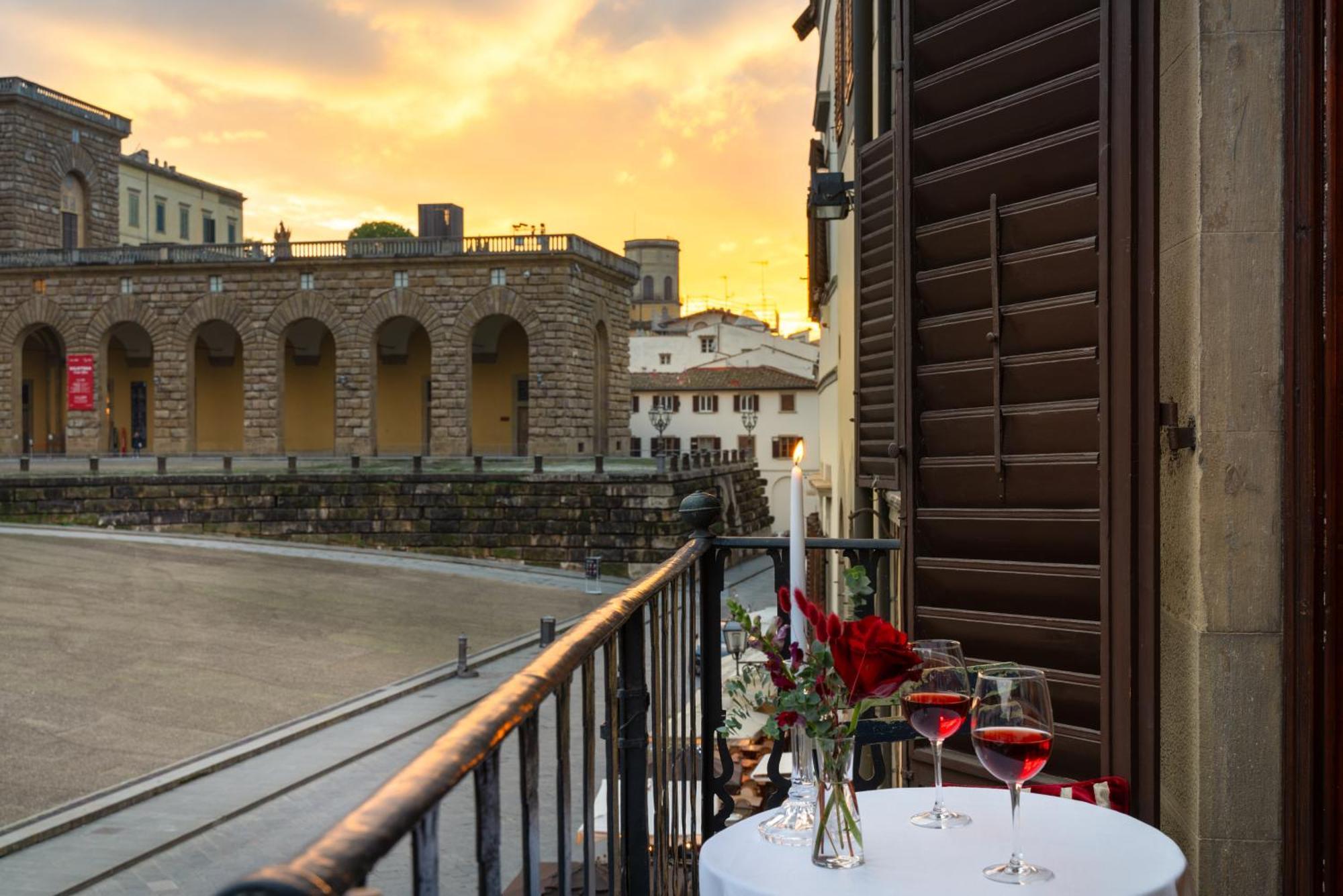 Piazza Pitti Palace - Residenza D'Epoca Bed & Breakfast Floransa Dış mekan fotoğraf